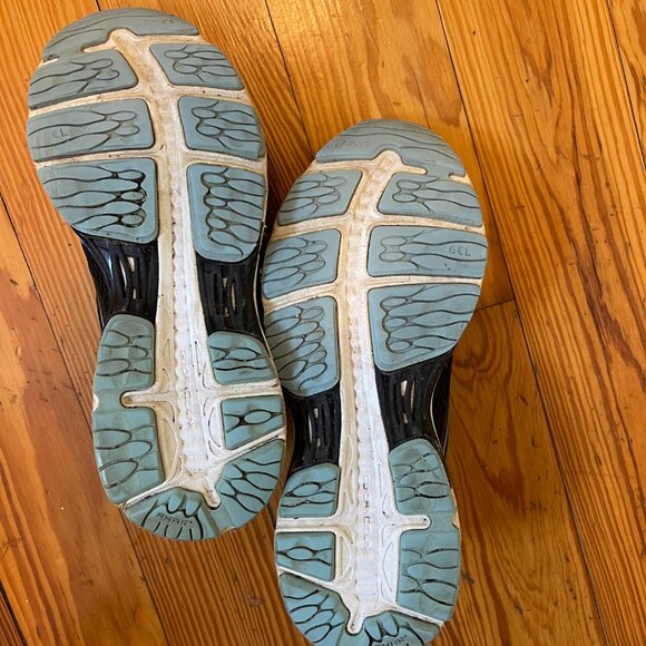 ASICS gel cumulus 19 size 8 women’s - Picture 3 of 5